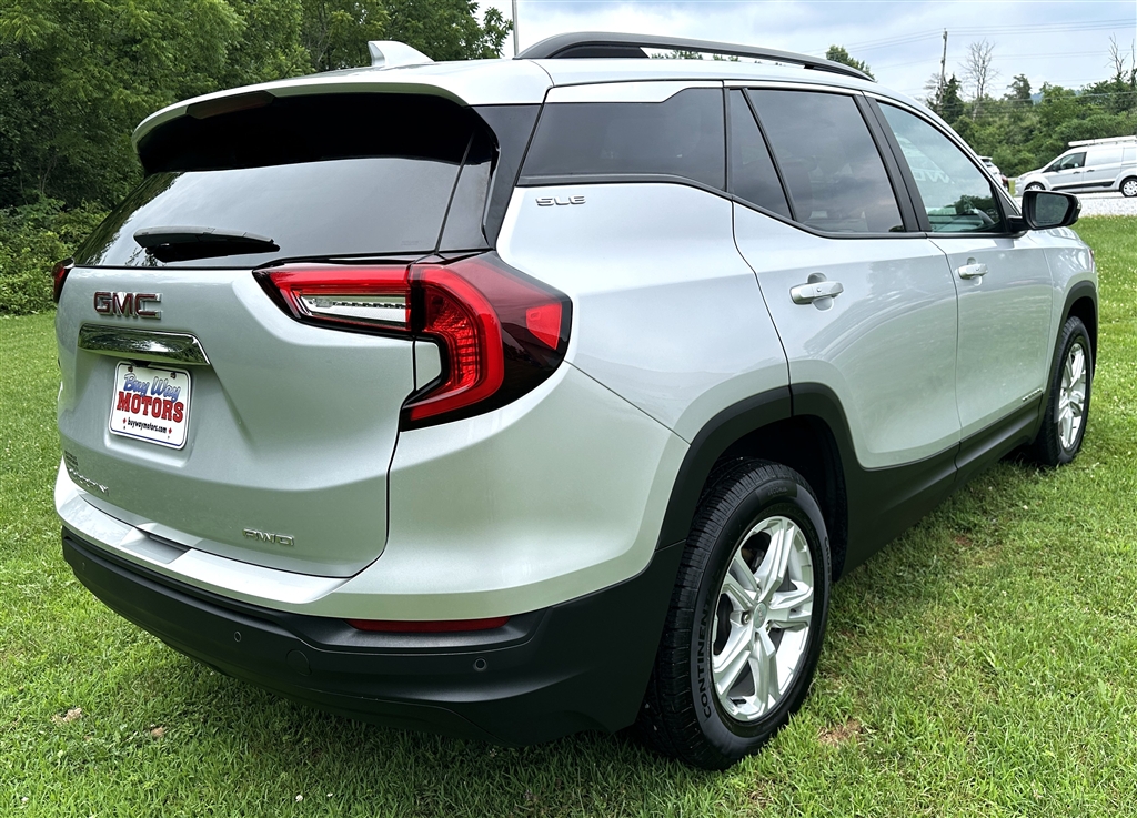 2022 GMC Terrain SLE - Photo 8