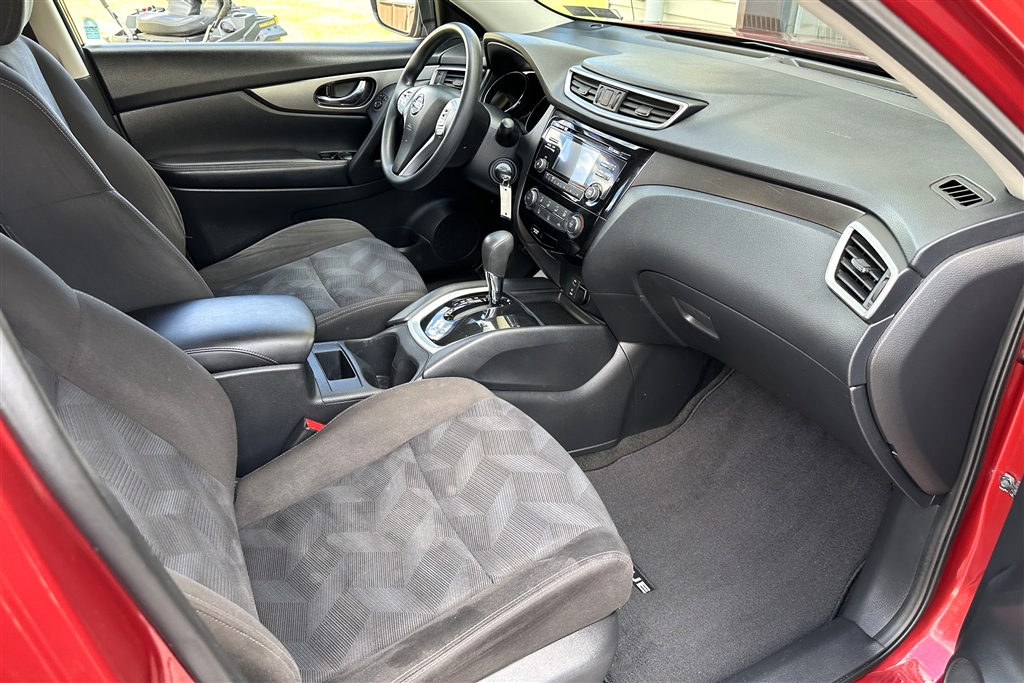 2015 Nissan Rogue S - Photo 15