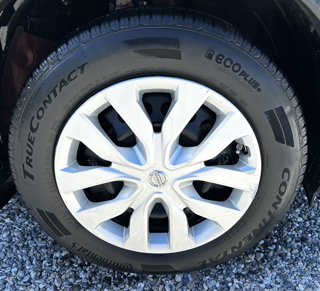 2015 Nissan Rogue S - Photo 34