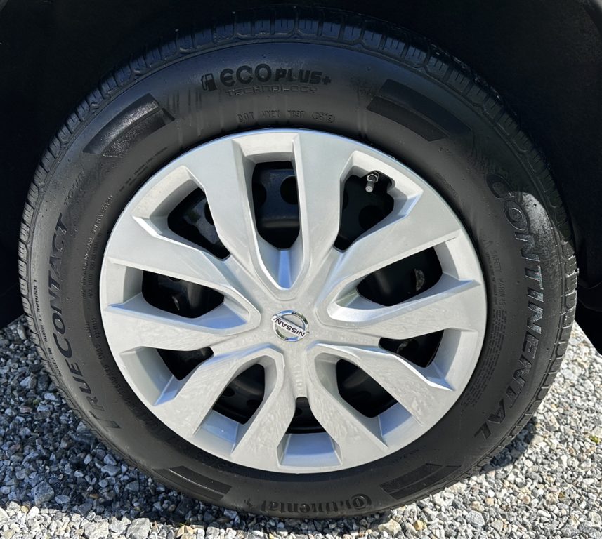 2015 Nissan Rogue S - Photo 23