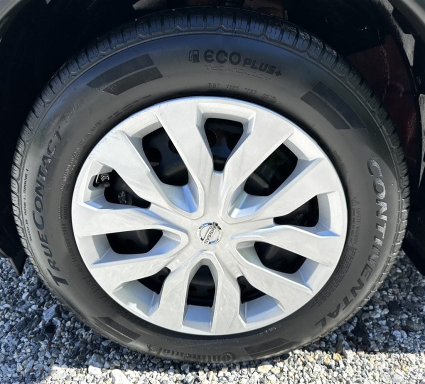 2015 Nissan Rogue S - Photo 24